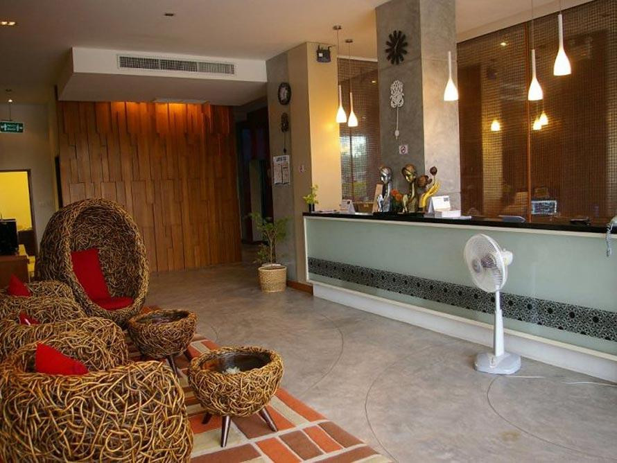 I Dee Hotel 3*