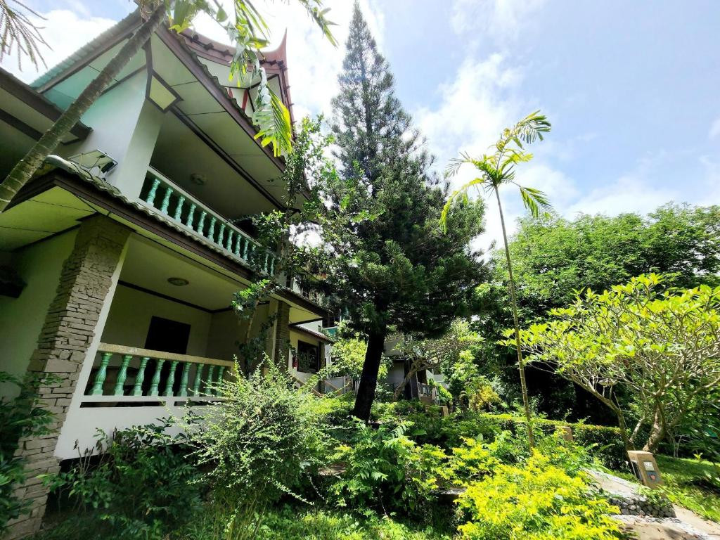 Kata Garden Resort 3*