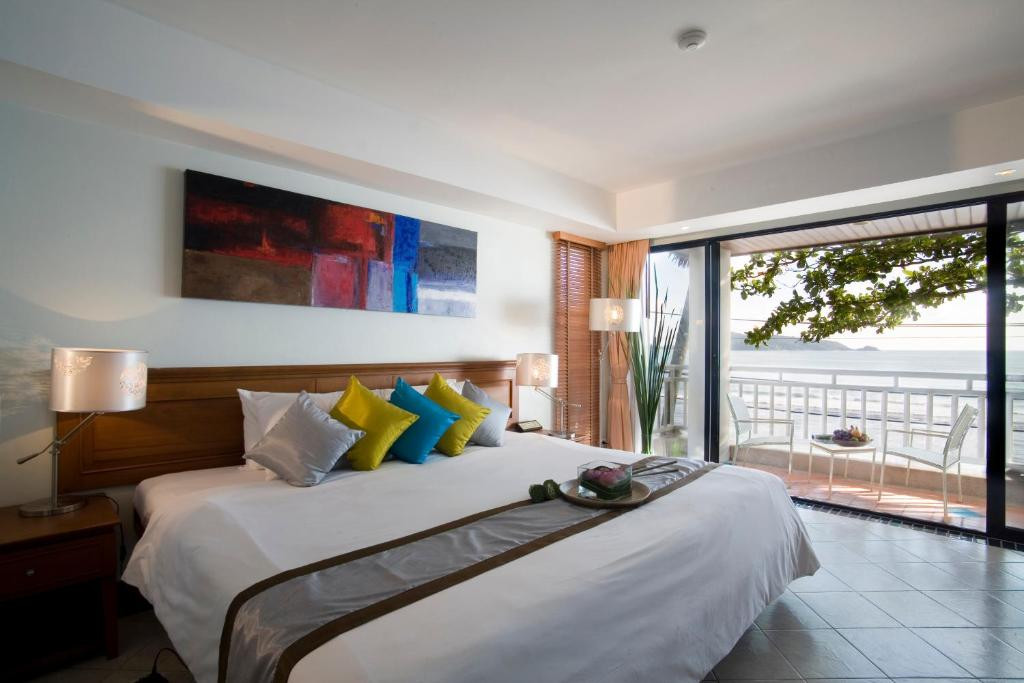 Sunset Beach Resort 4*
