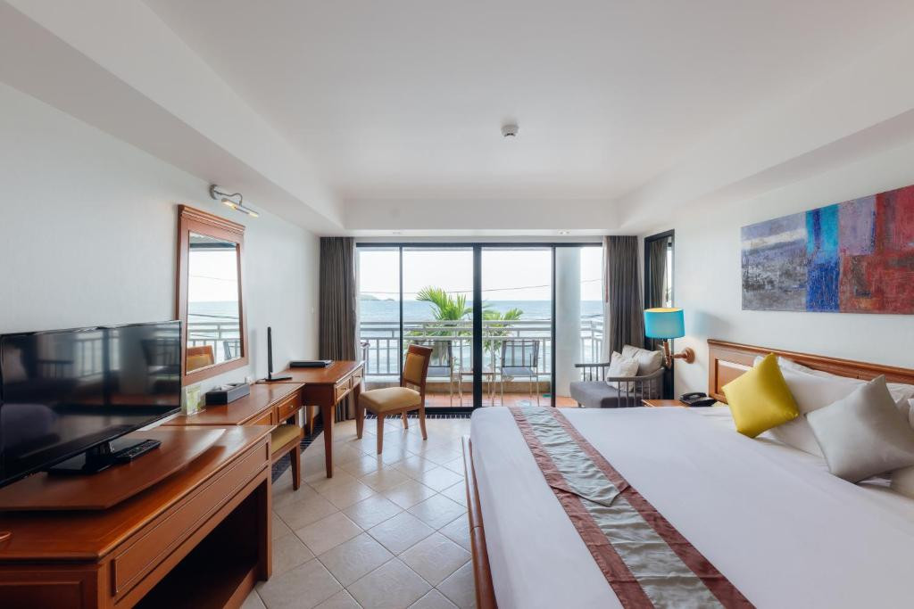 Sunset Beach Resort 4*