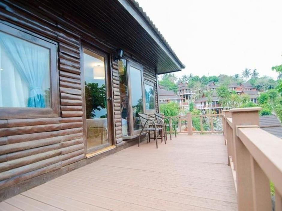 Phi Phi The Beach Resort 3*
