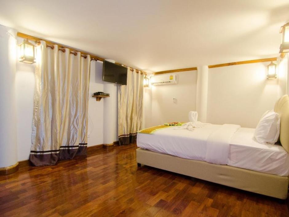 Phi Phi The Beach Resort 3*