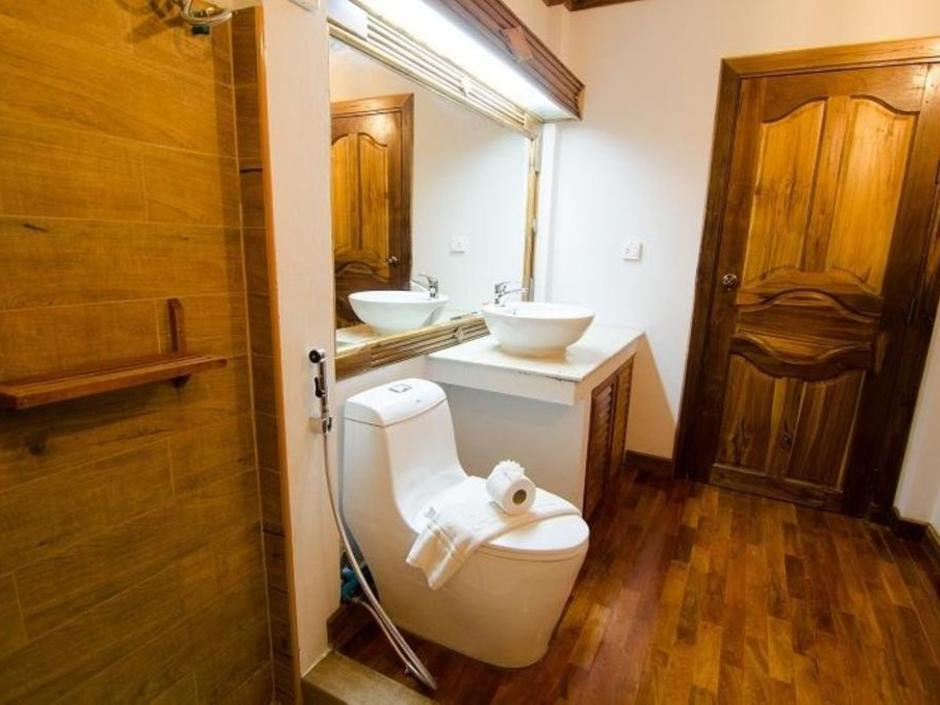 Phi Phi The Beach Resort 3*
