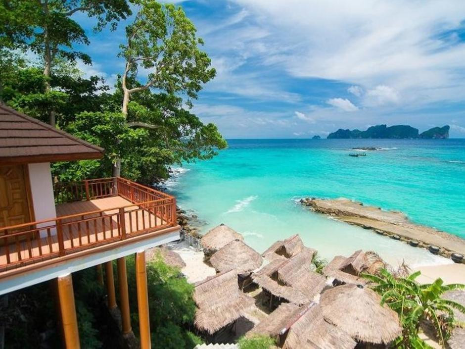 Phi Phi The Beach Resort 3*