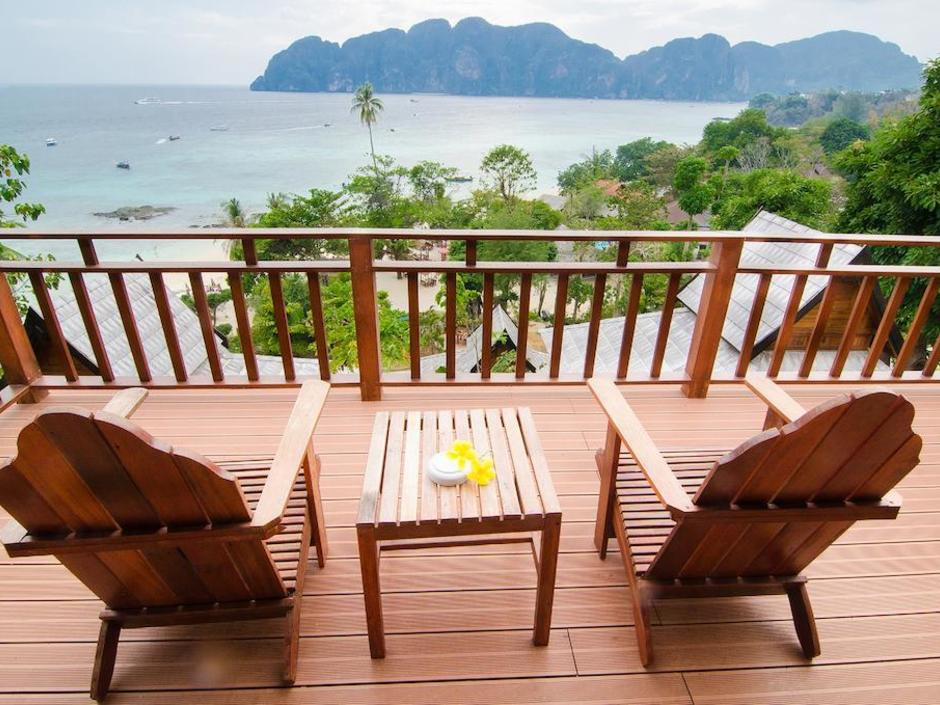 Phi Phi The Beach Resort 3*