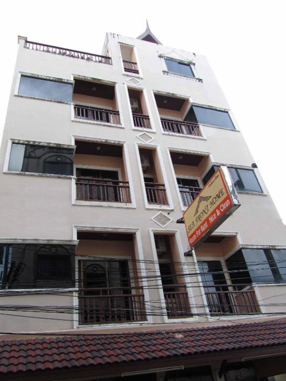 Sea Front Home 3*