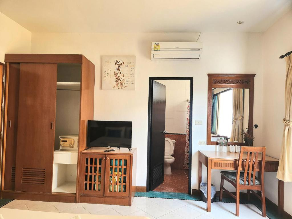 Sea Front Home 3*