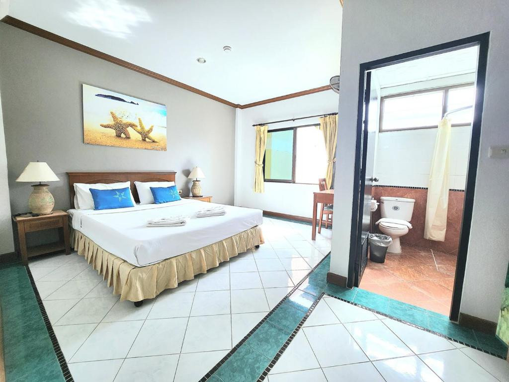 Sea Front Home 3*