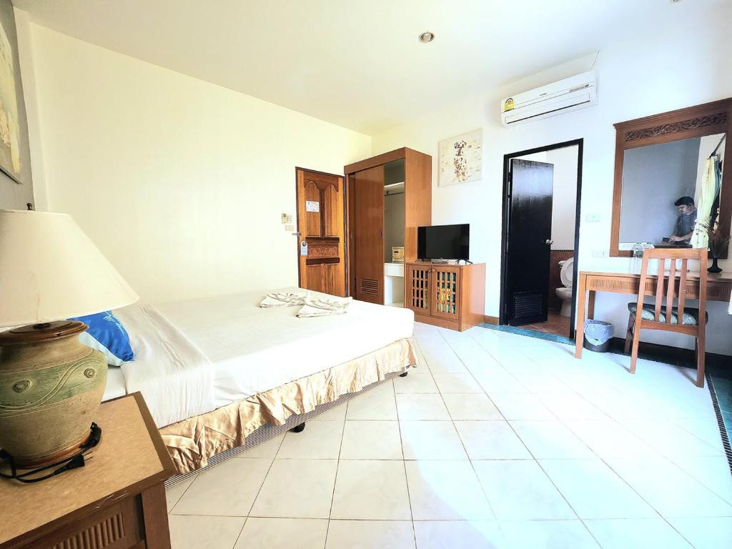 Sea Front Home 3*