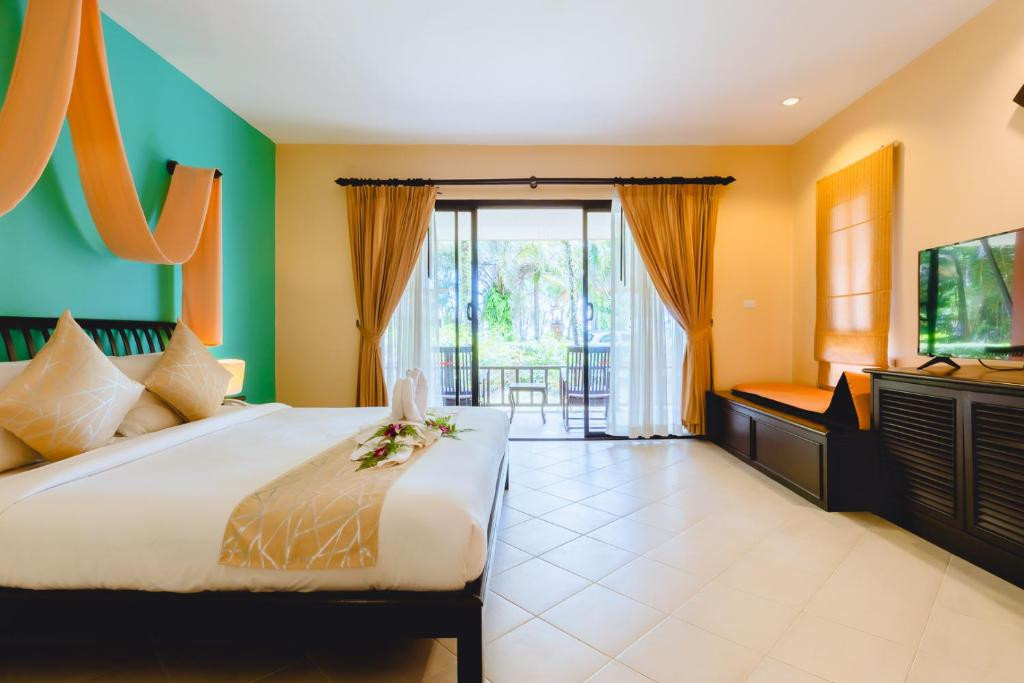 Sudala Beach Resort 3*