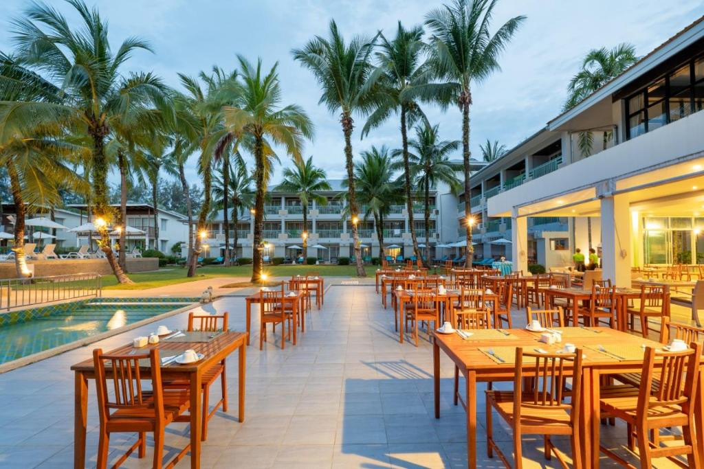 The Briza Beach Resort Khao Lak 4*