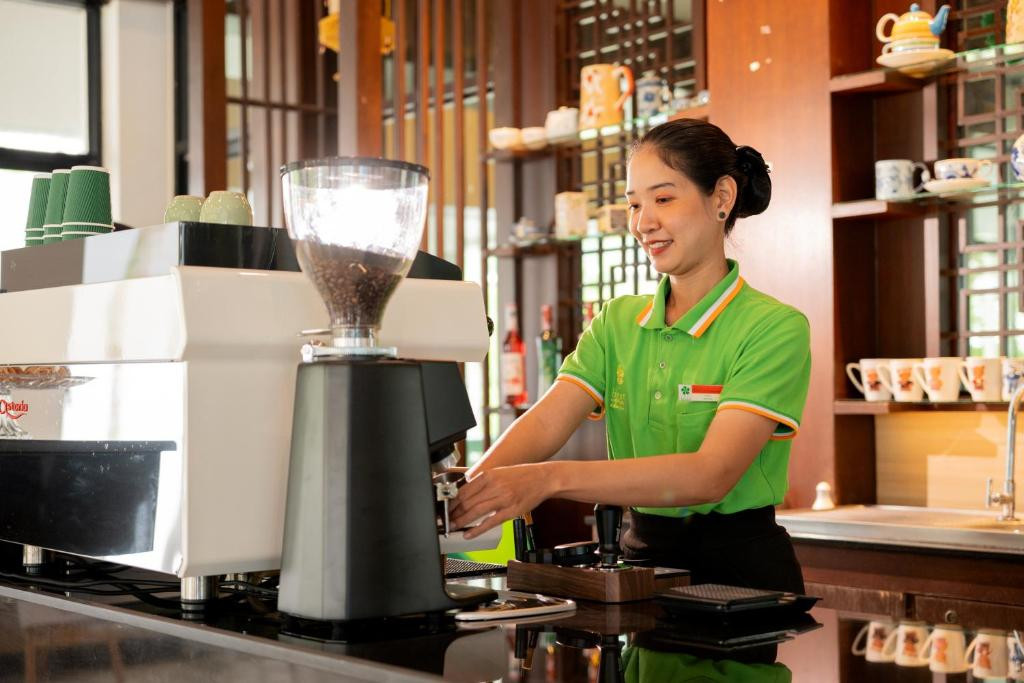 The Briza Beach Resort Khao Lak 4*