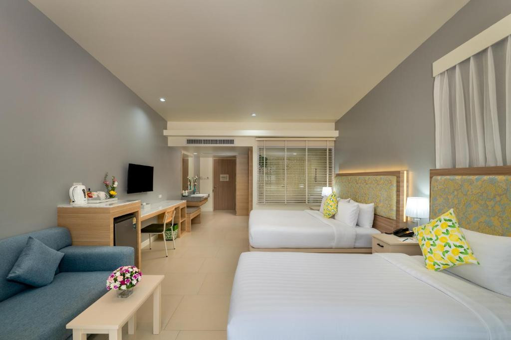 The Briza Beach Resort Khao Lak 4*