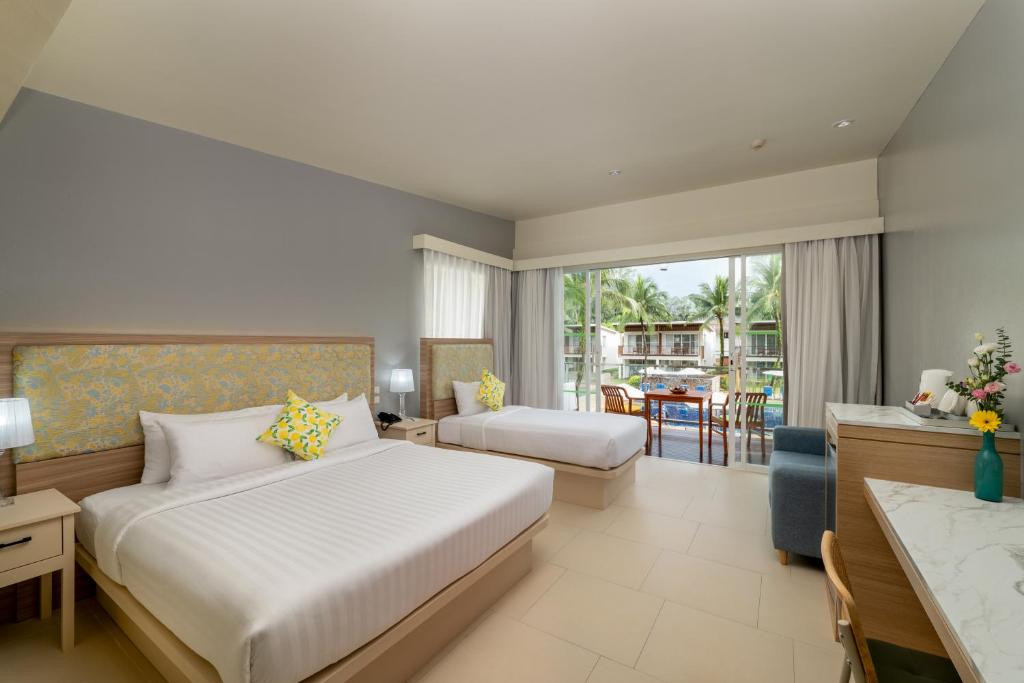 The Briza Beach Resort Khao Lak 4*