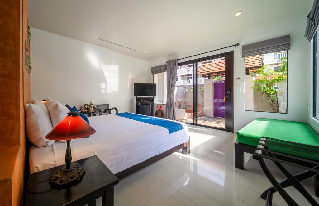 The Old Phuket Karon Beach Resort 4*