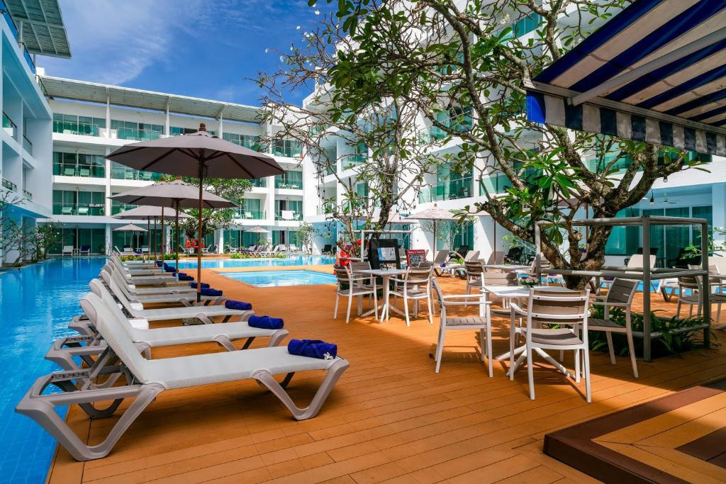 The Old Phuket Karon Beach Resort 4*