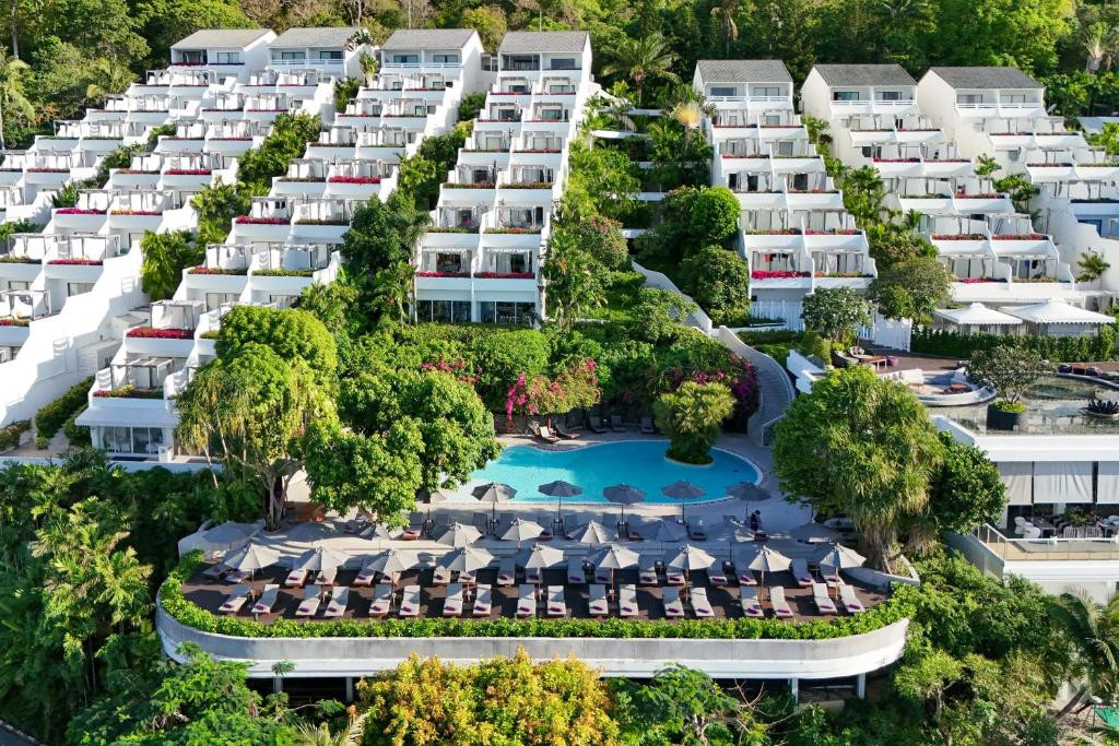 The Nai Harn (Ex. Puravarna The Royal Phuket Yacht Club) 5*