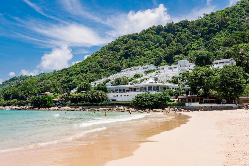The Nai Harn (Ex. Puravarna The Royal Phuket Yacht Club) 5*