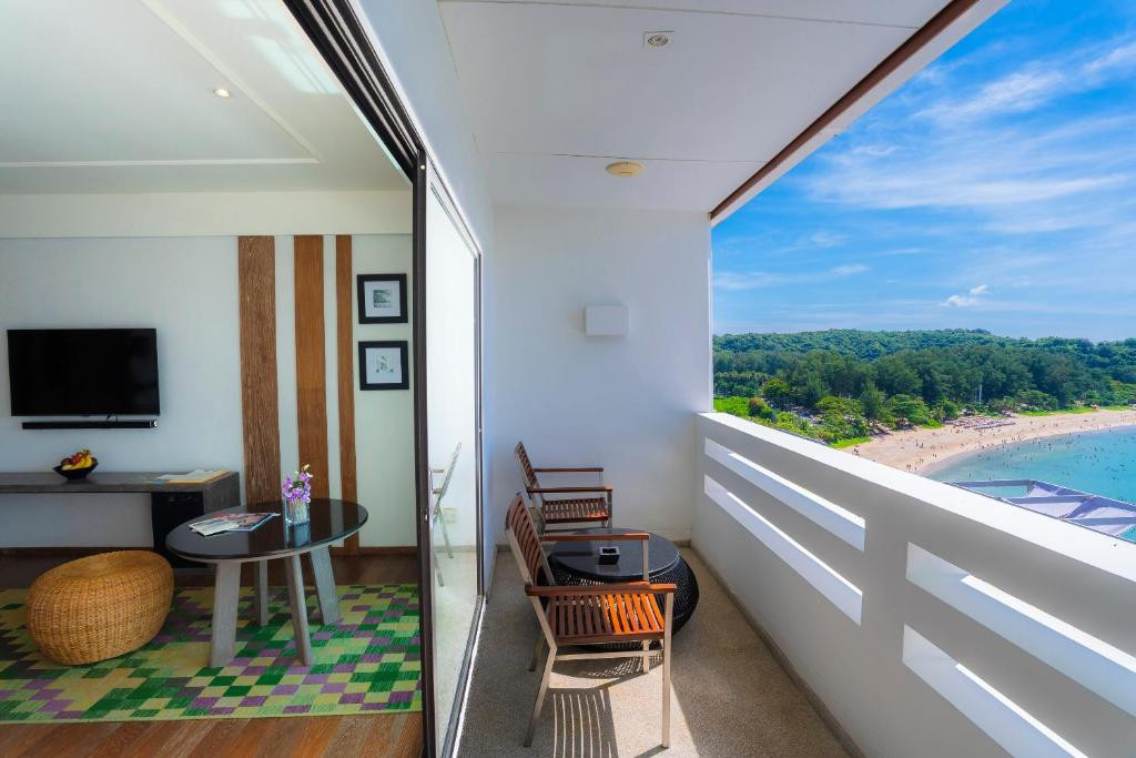 The Nai Harn (Ex. Puravarna The Royal Phuket Yacht Club) 5*