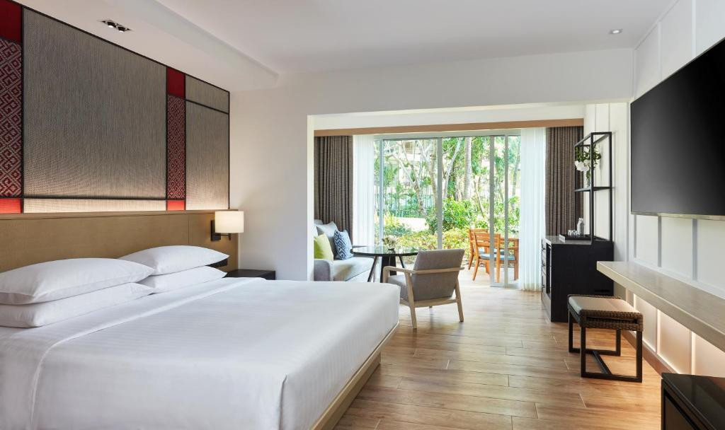 Hyatt Regency Hua Hin 5*