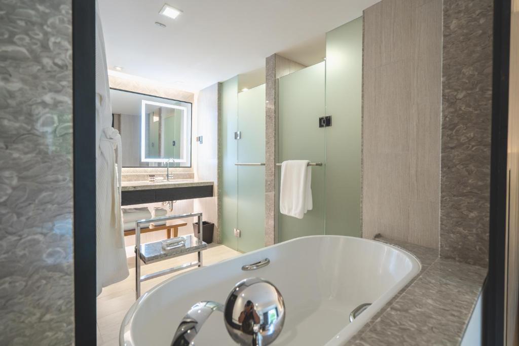 Hyatt Regency Hua Hin 5*