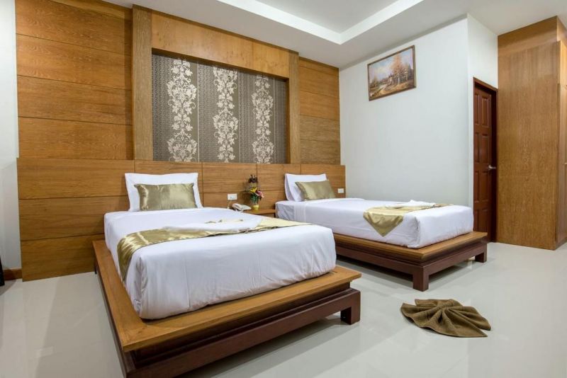 Asia Express Hotel 3*