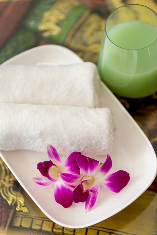 Asia Express Hotel 3*