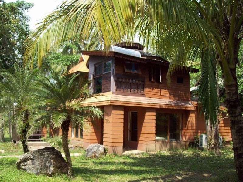 Aunchaleena Beach Front Resort 3*