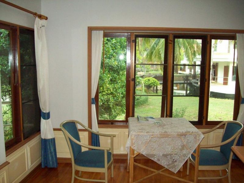 Aunchaleena Beach Front Resort 3*
