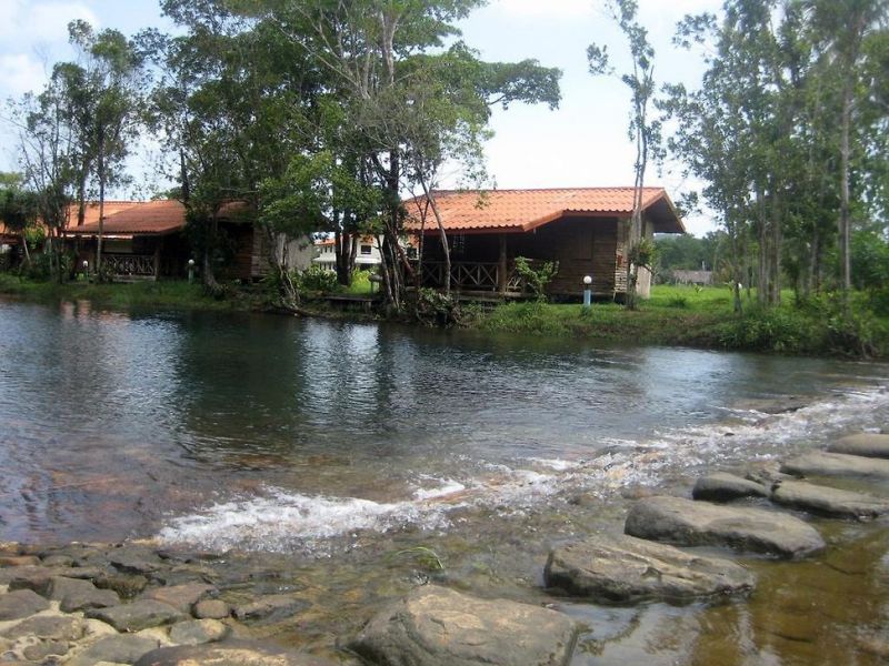 Aunchaleena Beach Front Resort 3*