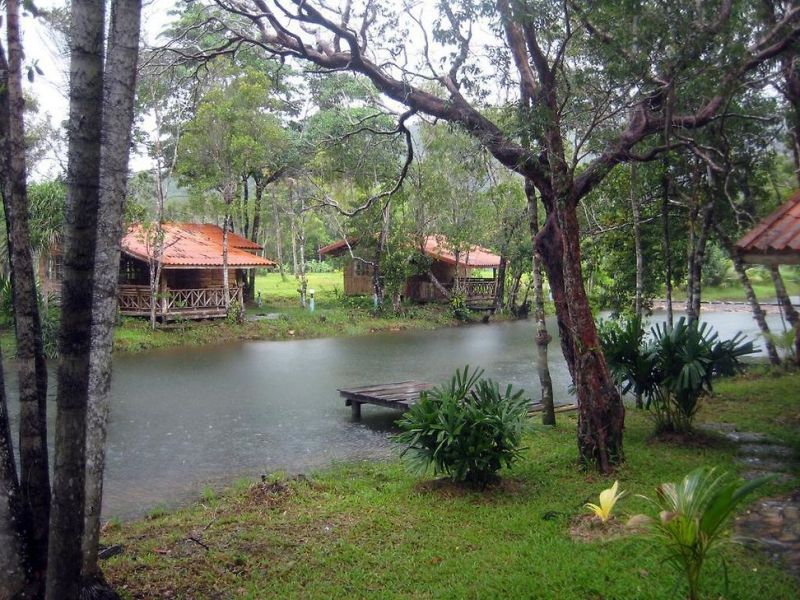 Aunchaleena Beach Front Resort 3*