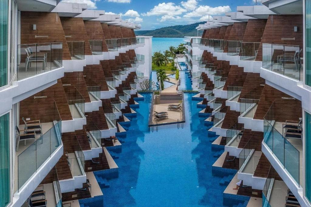 The Beachfront Hotel Phuket (Ex. Best Western Plus The Beachfront) 4*