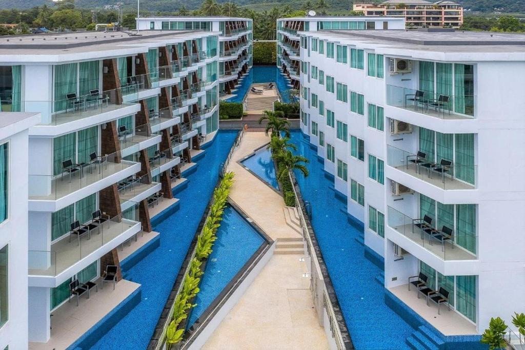 The Beachfront Hotel Phuket (Ex. Best Western Plus The Beachfront) 4*