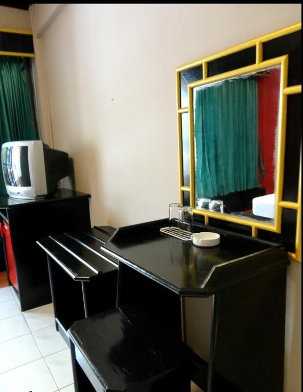 Boomerang Inn 3*