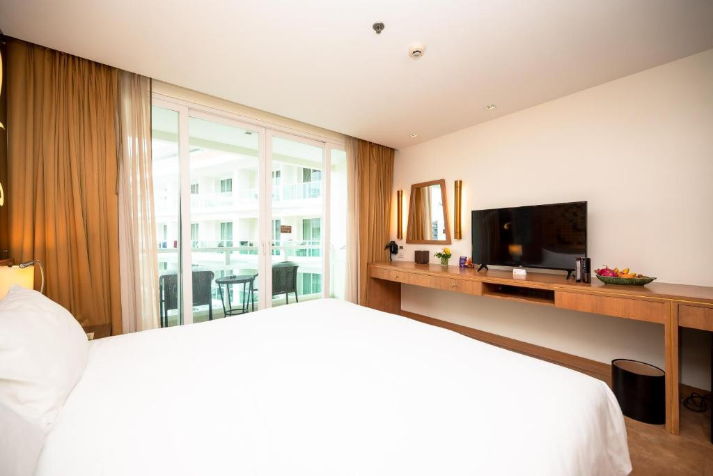 Centara Nova Hotel Pattaya 4*