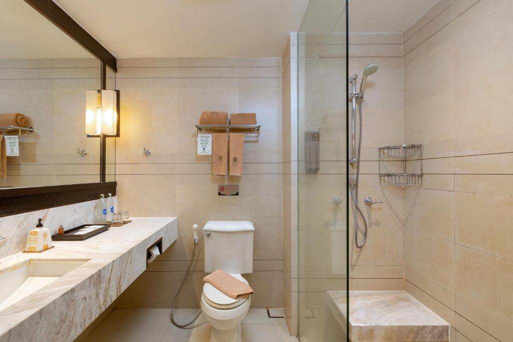 Sawaddi Patong Resort & Spa By Tolani 4*