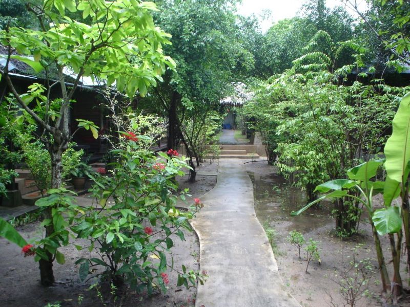 Free House Bungalow 2*