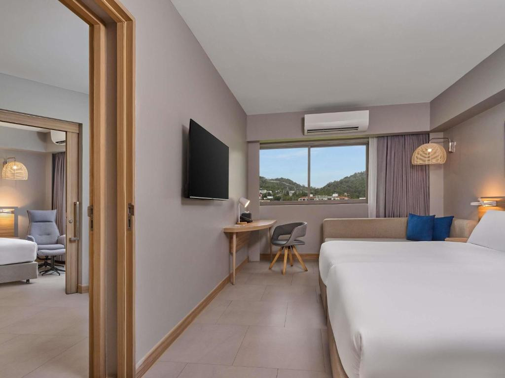 Mercure Phuket Patong Journeyhub (Ex. Journeyhub Phuket Patong) 4*