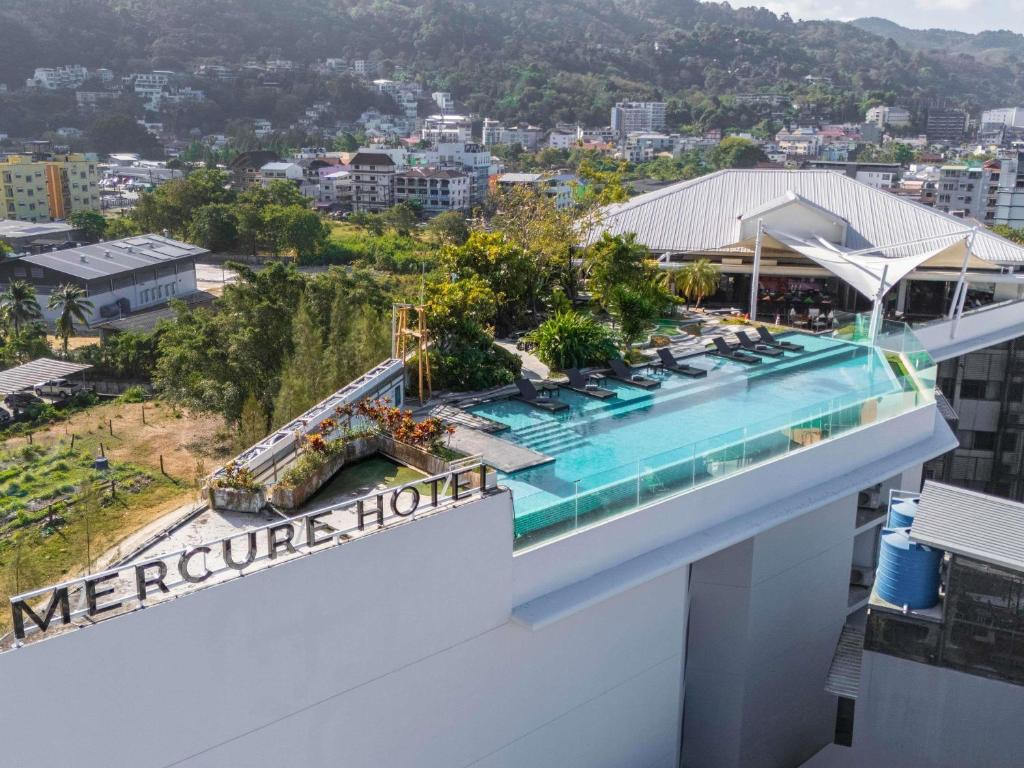 Mercure Phuket Patong Journeyhub (Ex. Journeyhub Phuket Patong) 4*