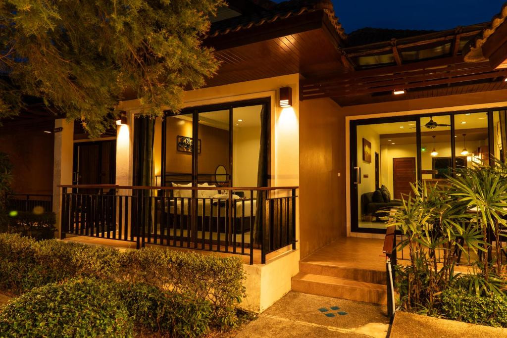 Kata Noi Resort 3*