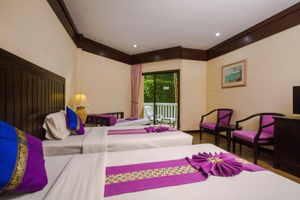 Kata Poolside Resort 3*