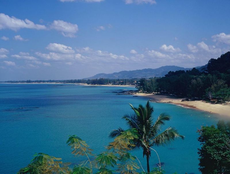 Khaolak Bay Front Resort 4*