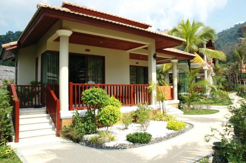 Khaolak Bay Front Resort 4*