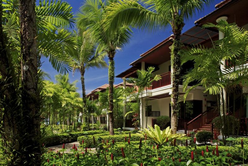 Khaolak Bay Front Resort 4*