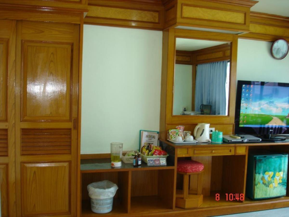 Lamai Hotel 2*