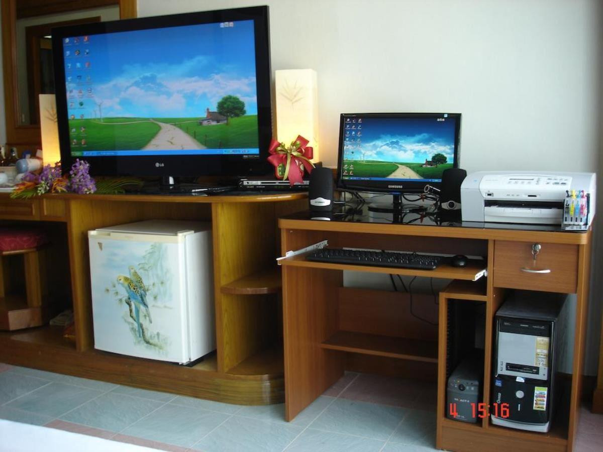 Lamai Hotel 2*