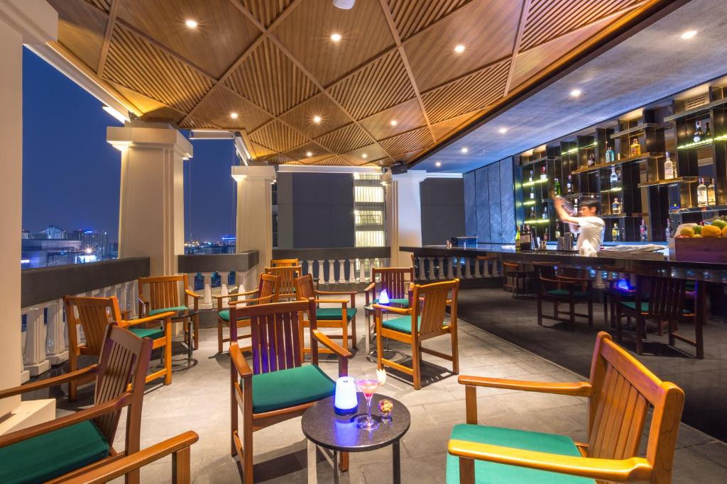 Lancaster Bangkok 5*