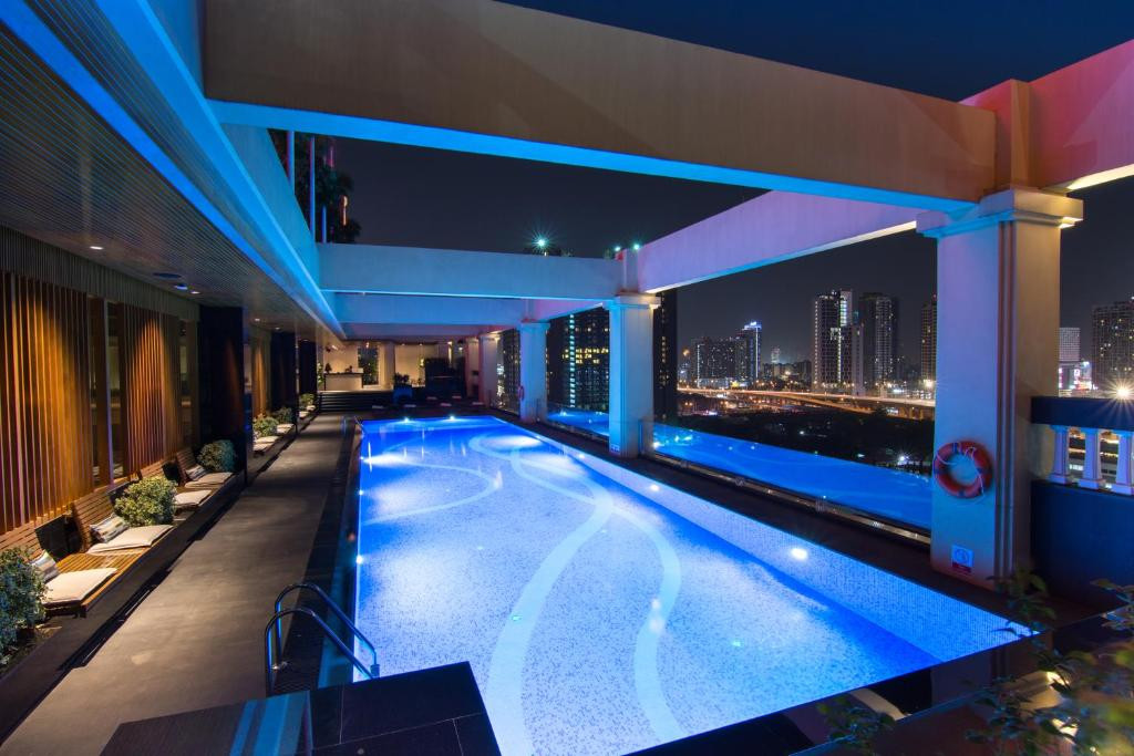 Lancaster Bangkok 5*