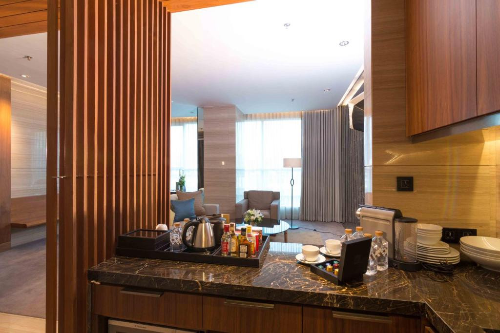Lancaster Bangkok 5*