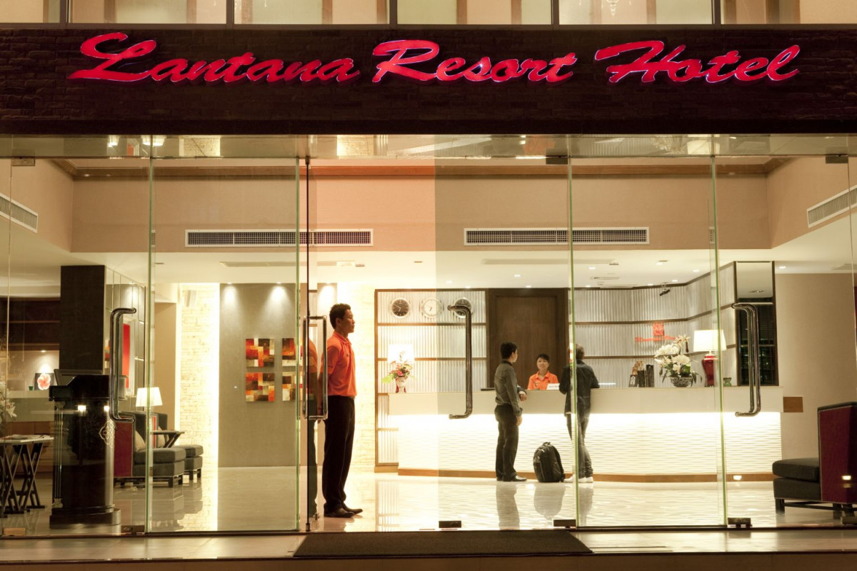 Lantana Resort 3*